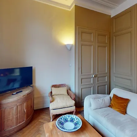 L'avant Port Stunning View Of Honfleur's Outer Harbor 53 M 2 Guest Apartment