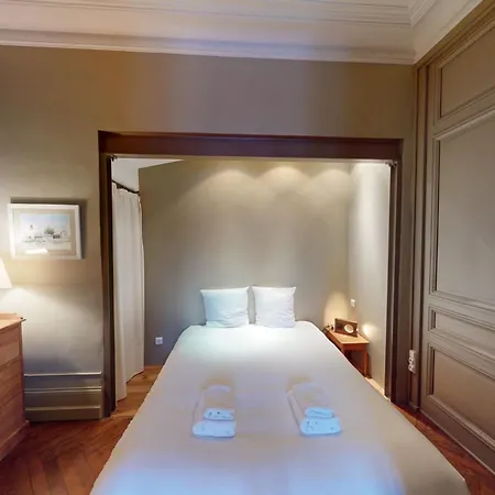 L'avant Port Stunning View Of Honfleur's Outer Harbor 53 M 4 Guest